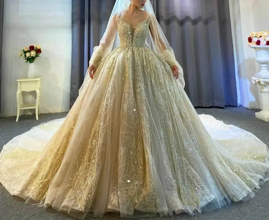 2023 New Design Wedding Dress With Lace Cape