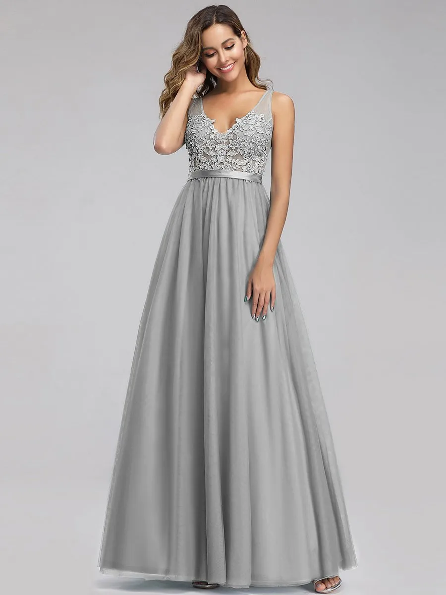 A-Line V-Neck Floral Lace Appliques Wholesale Bridesmaid Dress