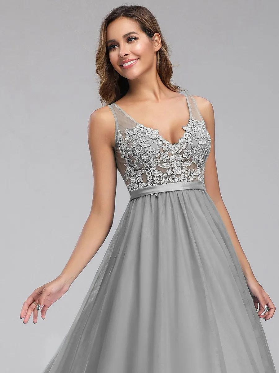 A-Line V-Neck Floral Lace Appliques Wholesale Bridesmaid Dress