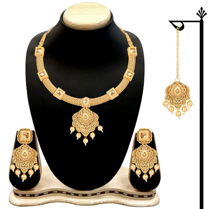 Alloy Choker Necklace Set with Earrings and Maang Tikka in Gold