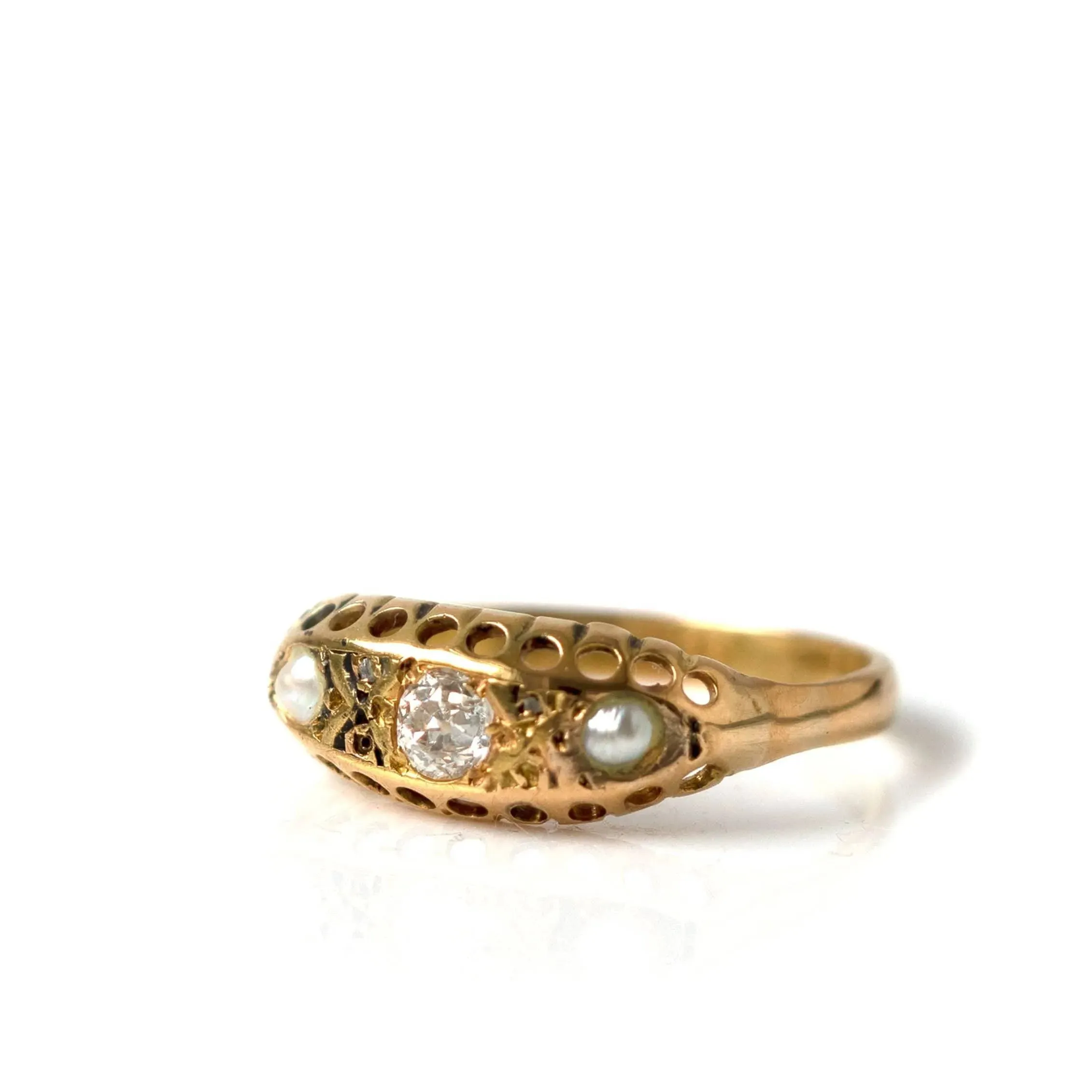 Antique Victorian Diamond Pearl 18ct Gold Ring