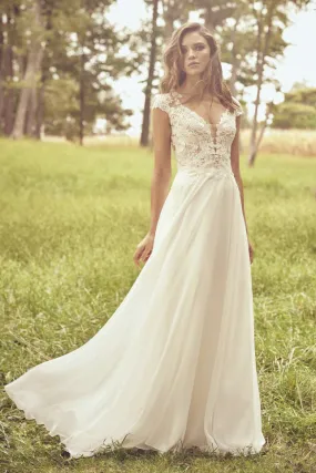 Appliqued Cap Sleeve Illusion Plunging Neckline And Illusion Back Lace Chiffon Wedding Dress-715893