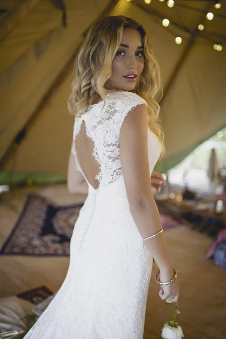 Boho A-line Elegant Lace Cap Sleeve Wedding Dress With V-neck And Keyhole-715749