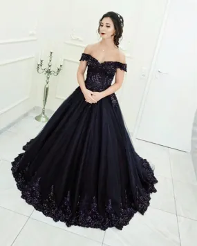 Gorgeous Beaded Lace V-neck Off The Shoulder Tulle Ball Gowns Wedding Dress