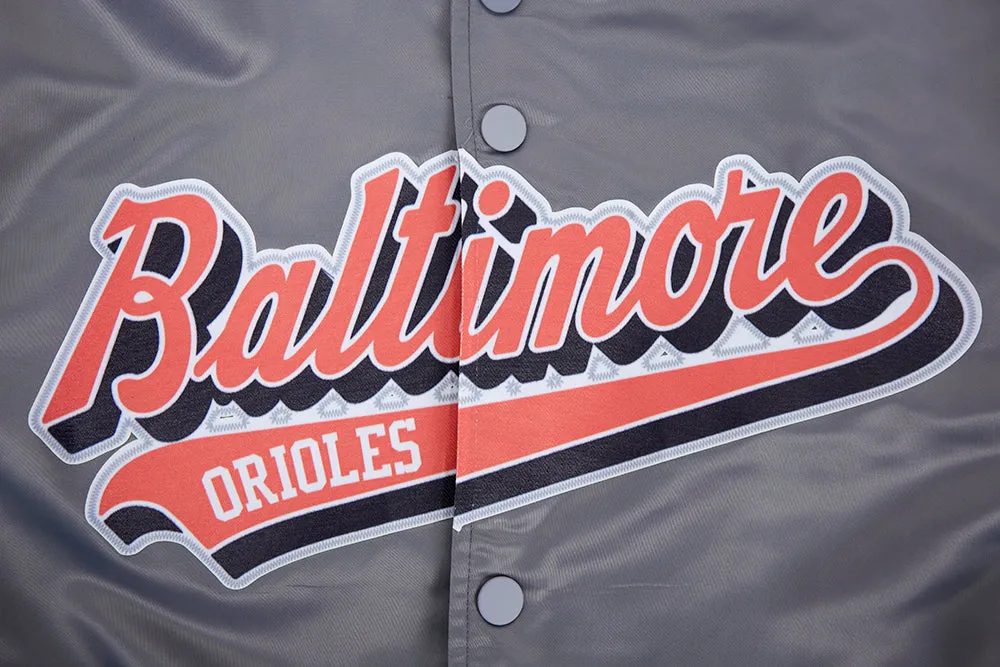 MLB BALTIMORE ORIOLES SCRIPT TAIL MEN'S SATIN JACKET (GRAY)